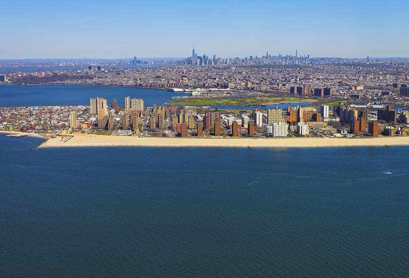 A DAY OUT AT THE CONEY ISLAND
