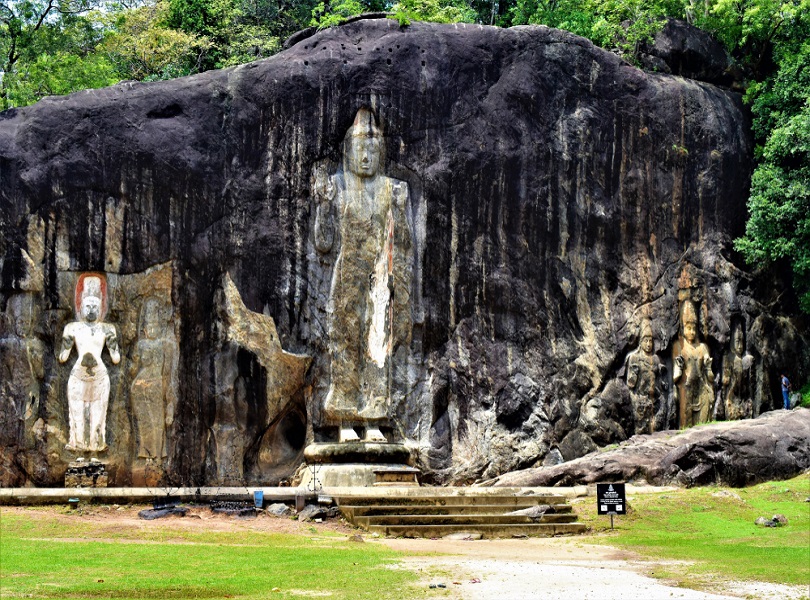 BUDURUWAGALA, WELLAWAYA